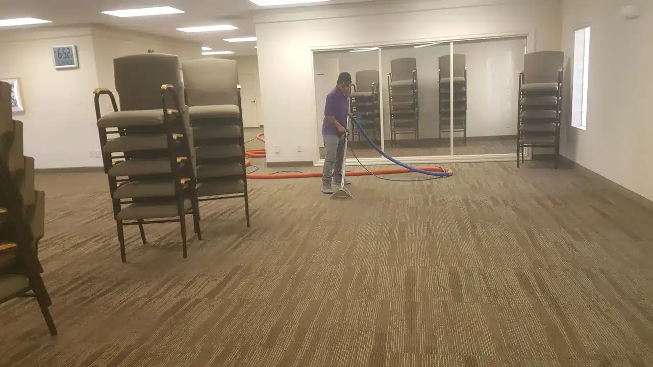 Carpet cleaning in office space